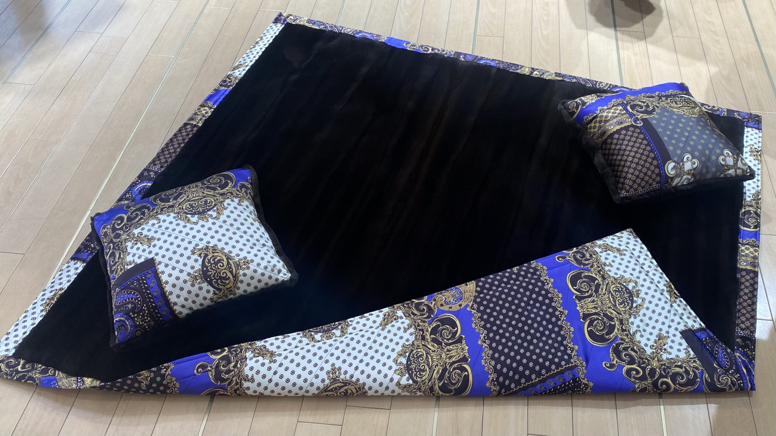 ULMODA Hamburg Blankenese Nerzdecke Design